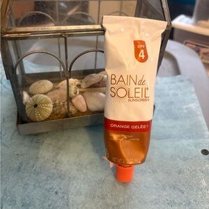Bain de Soleil Orange Gelée Classic Sunscreen SPF 4